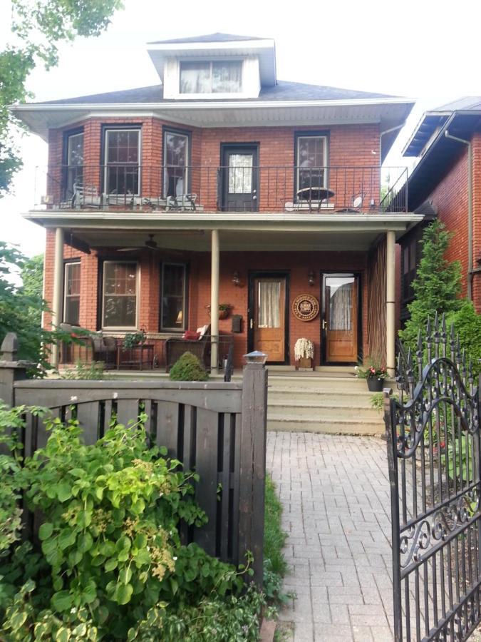 A Hidden Gem Bed&Breakfast Windsor Exterior foto